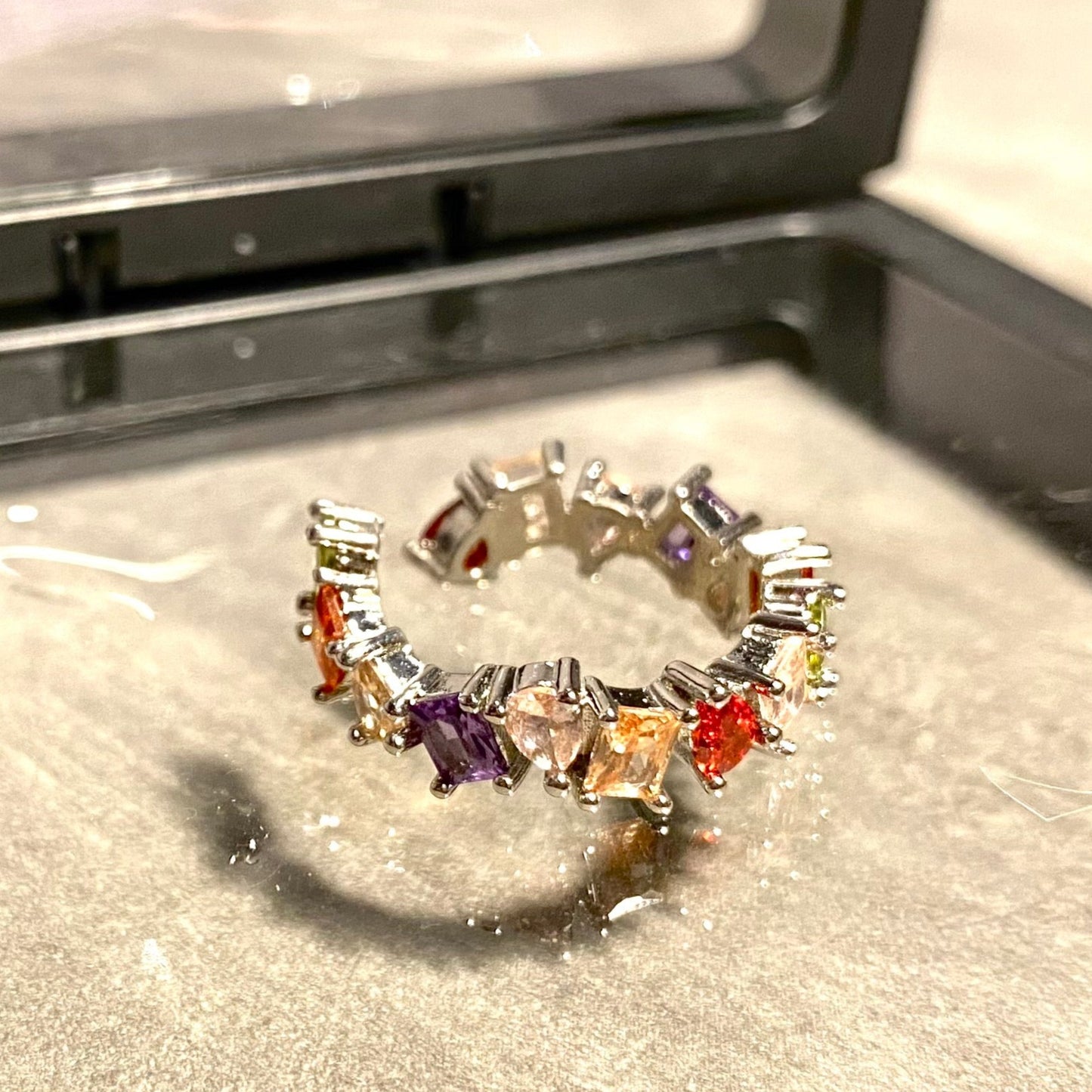 T.H MONO IRREGULAR COLORFUL SQUARE CRYSRAL RING