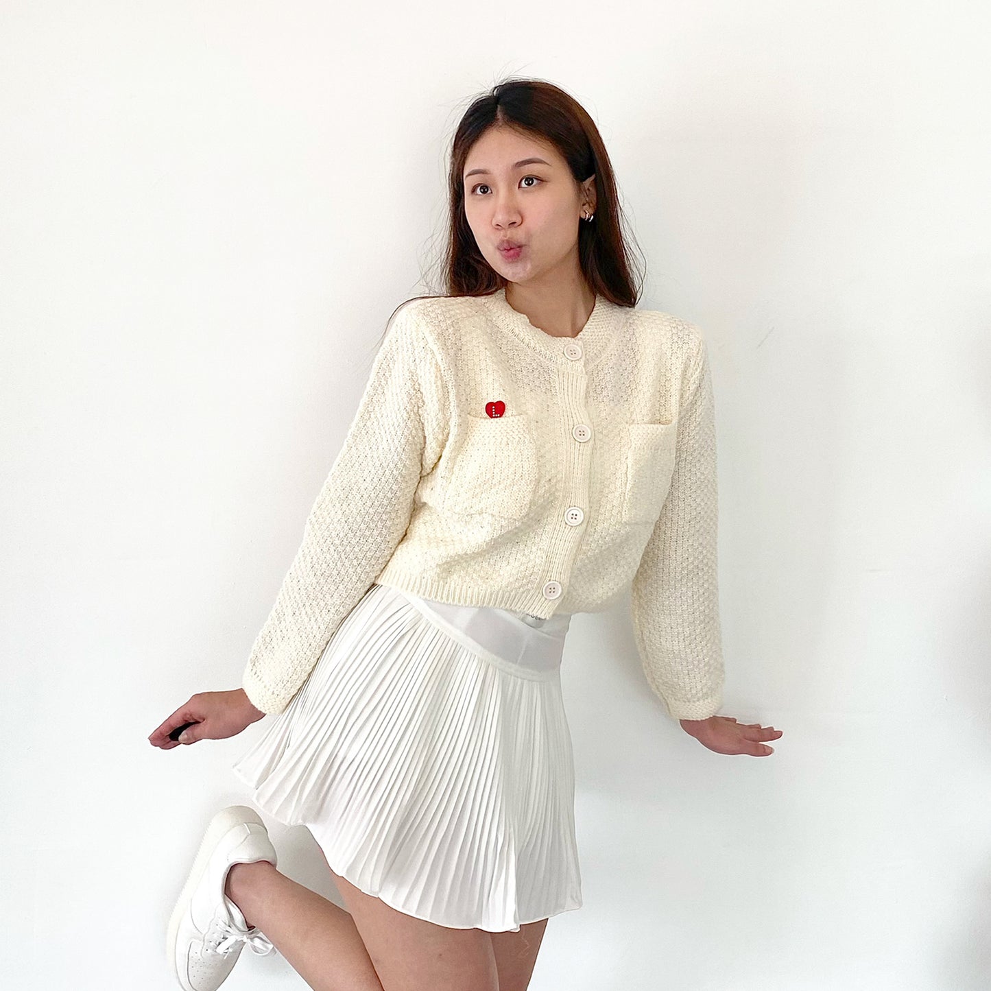 LOVE LUX WHITE ONE-SIDED DIAMOND KNIT CROP CARDIGAN