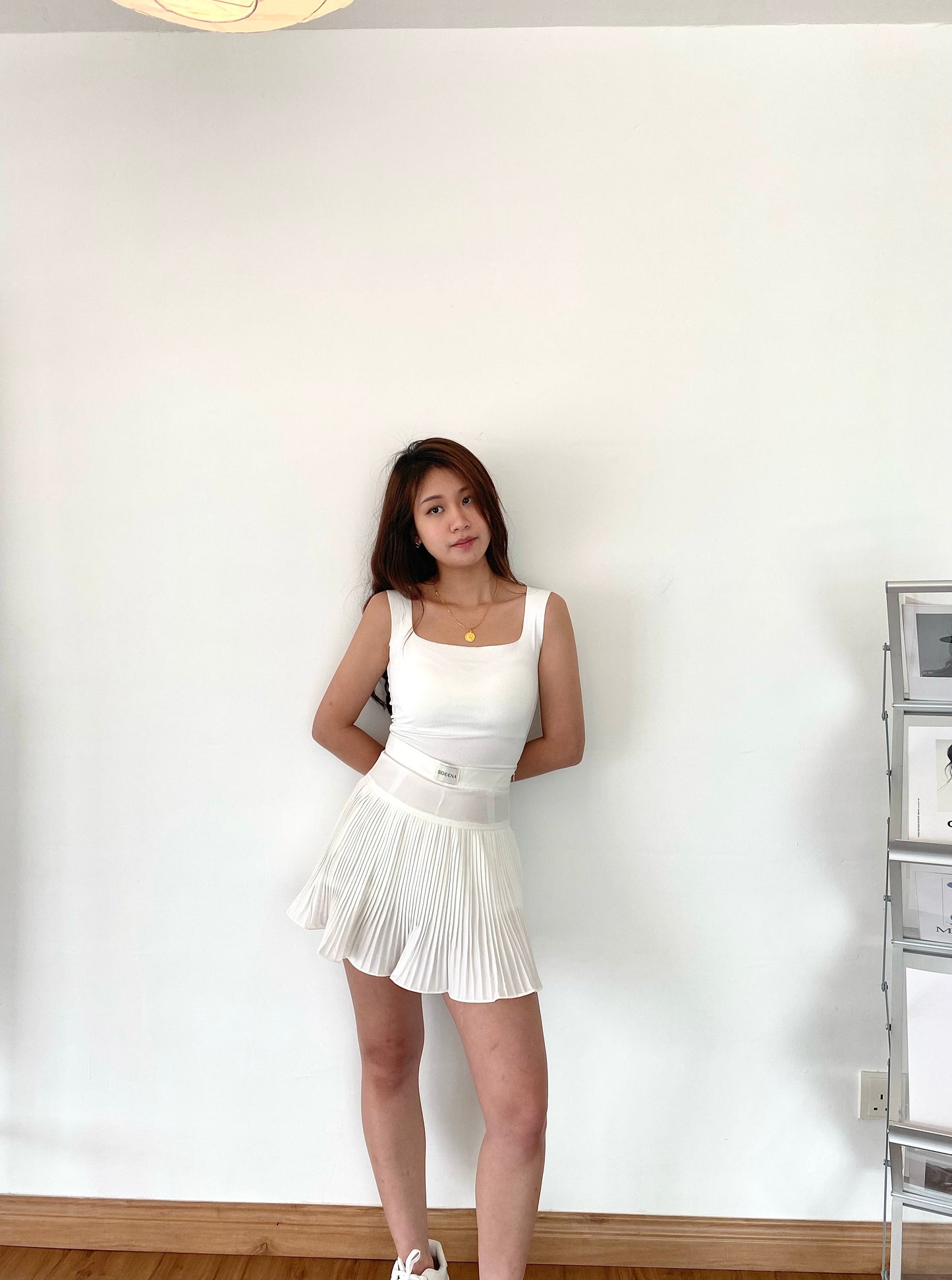 LASSIE WHITE BASIC PLEATED TENNIS SKIRT