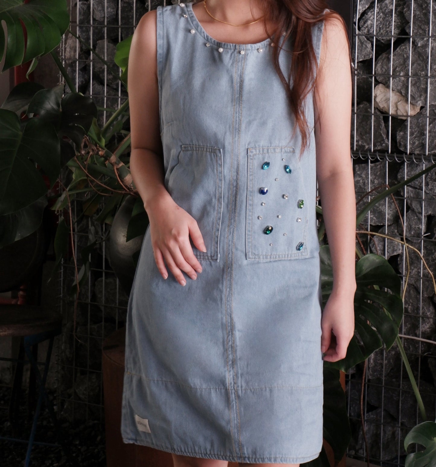 TREASUREHUNT DENIM SLEEVELESS DIAMOND DRESS